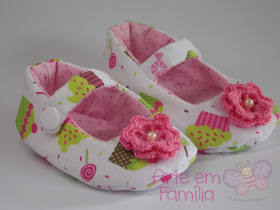 sapatinho de bebê em tecido, para menino e menina, com flores, laços e botões