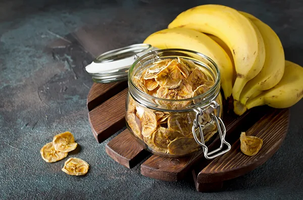 Here are 4 good reasons to eat bananas every day