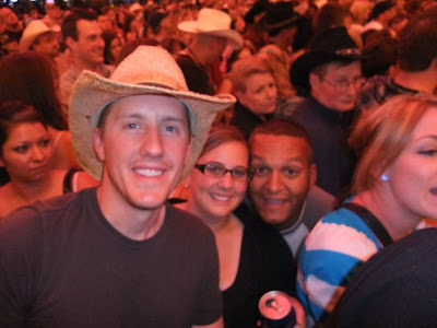 country music concert, las vegas, freemont street, luke bryant