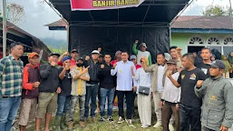 Andre Rosiade Bantu Rp50 Juta Buka Dapur Umum Bencana Banjir Bandang di Surian Solok