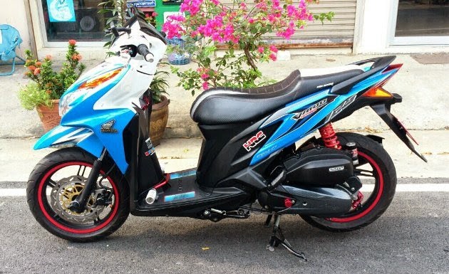 Foto Foto Modifikasi  Honda Vario  Techno 125  PGM FI CBS 