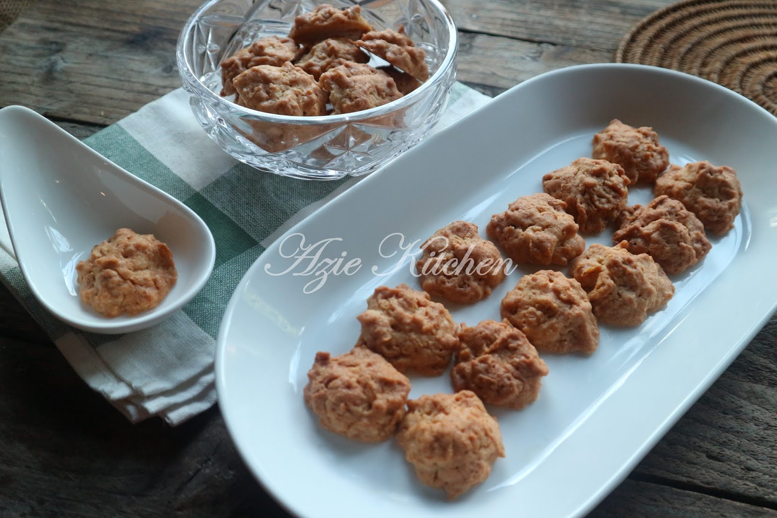 Biskut Cornflakes Yang Paling Sedap - Azie Kitchen