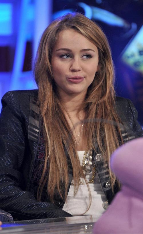 miley cyrus wallpaper party in usa. Mileythe miley jailbait lap