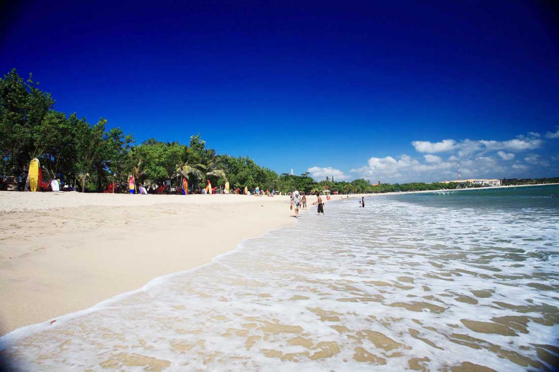 wisata religi dunia Pantai Kuta Bali