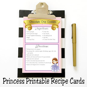 Organize yourself with these pretty printable recipe cards.  This princess printable is a free printable available in 3 different sizes, so you'll have an organized kitchen and a beautiful home.