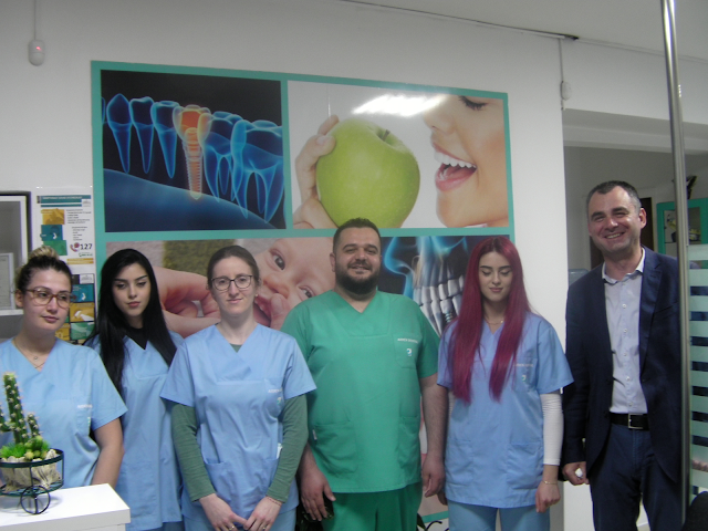 Il team di Aiden Dental e Turismo Medico Dentale Albania