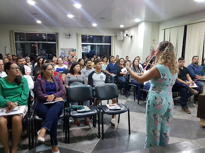 Seminário sobre inovação e vendas é realizado durante a Semana do MEI em Irecê