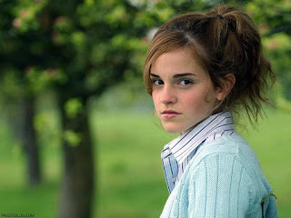 Hot Emma Watson Wallpaper, Emma Watson Hot Pics & Photos Gallery