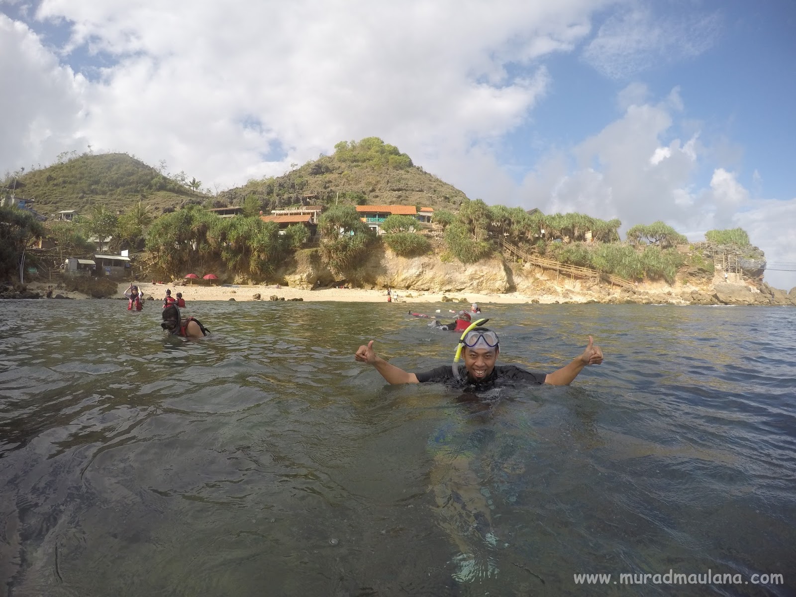 Jos Gandos Snorkeling di Pantai Nglambor Gunungkidul 
