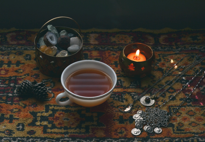 The Flying Clubhouse: Around the Clubhouse | Amber and Gold #tea