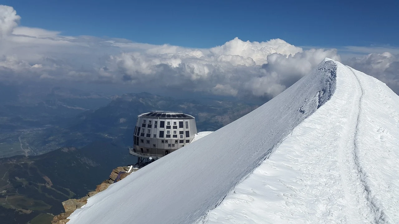Refuge du Goûter sur les pentes du Mont-Blanc