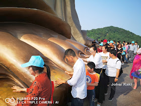 Grand-Buddha-Ling-Shan-Wuxi-Jiangsu-China-无锡靈山大佛