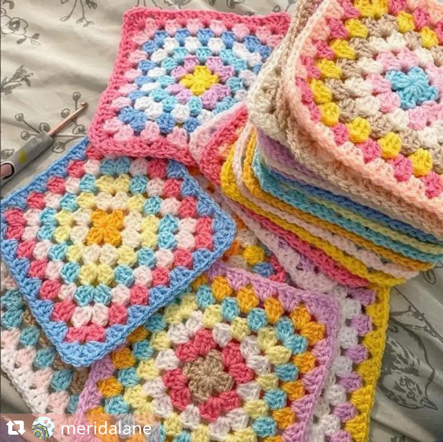 15 GRANNYS A CROCHET EN COLOR PASTEL para usar en individuales, bolsos y más 🌺