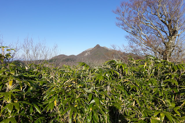 岡山県真庭市蒜山上福田 擬宝珠山頂からの眺望 烏ヶ山