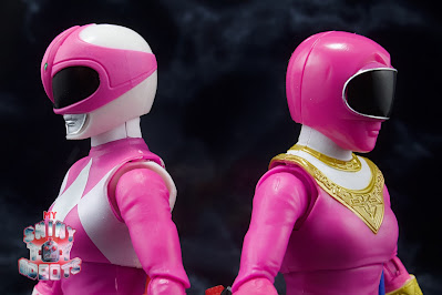 Lightning Collection Mighty Morphin Pink Ranger & Zeo Pink Ranger 01