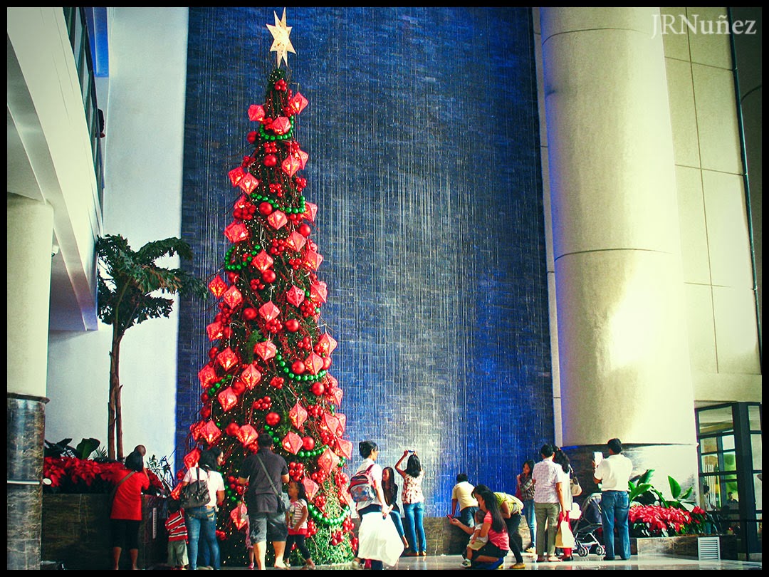 Christmas Tree at Glorietta 2013