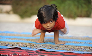 Shruti Pandey - World's Youngest Yoga Teacher In India