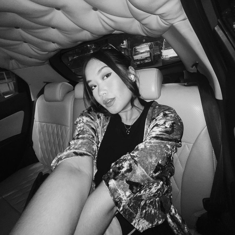 Nyentrik dan Jarang Tersorot, Potret Zana Cobhita Anak Lady Rocker Nicky Astria - Paras Cantiknya Curi Perhatian