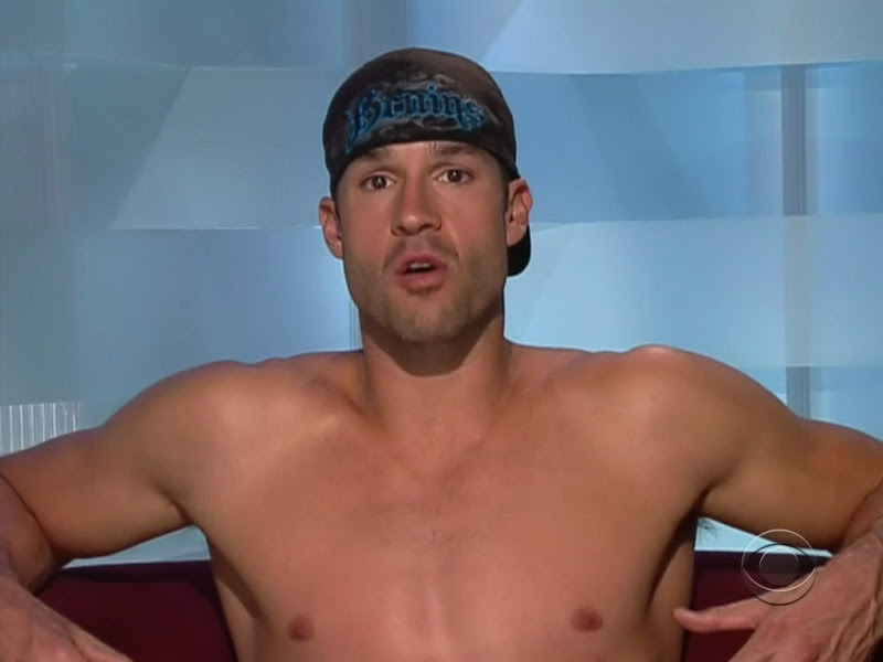 Brendon Villegas Shirtless on Big Brother 12 week2