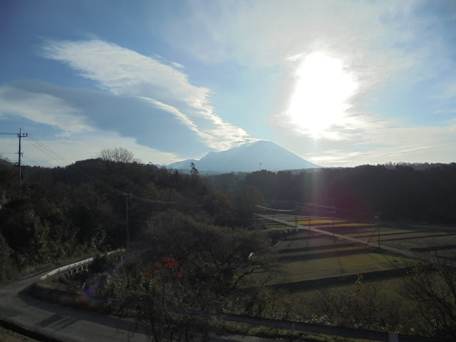 どんぐり村駐車場からの大山の眺望