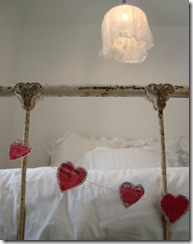 daisychainae heart newspaper garland