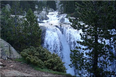 Cascadas y más cascadas.....