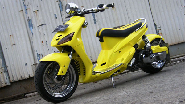 Yamaha mio sporty ala Bumblebee.jpg