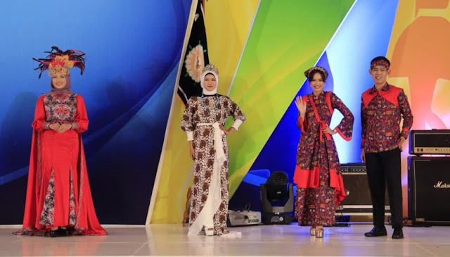 Batik Kabupaten Tangerang di APKASI Otonomi Expo