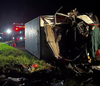 TRÊS PESSOAS MORREM EM GRAVE ACIDENTE NA PR-463