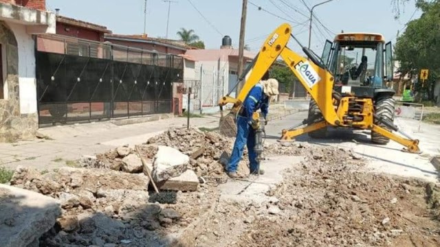 Agua Potable de Jujuy realiza reparaciones de calzada en Pálpala