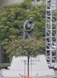 Tony Gwynn Statue