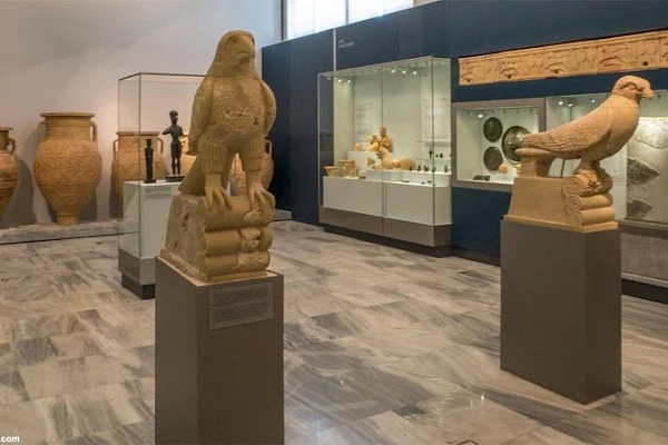 Skip the Line: Knossos Palace and Heraklion Archaeological Museum