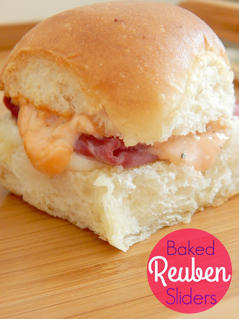baked reuben sliders (sweetandsavoryfood.com)