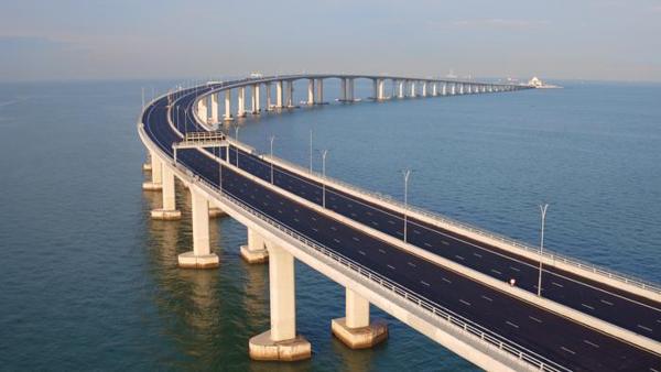 Jembatan Hong Kong-Zhuhai-Makau Terpanjang di Dunia