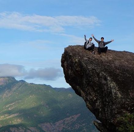 Famous Celebrities Who Are Fond Of Conquering Mountains! KNOW WHO THEY ARE HERE! 