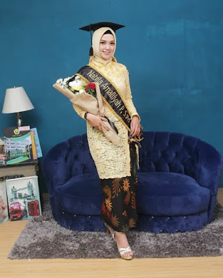 model kebaya wisuda modern terbaru