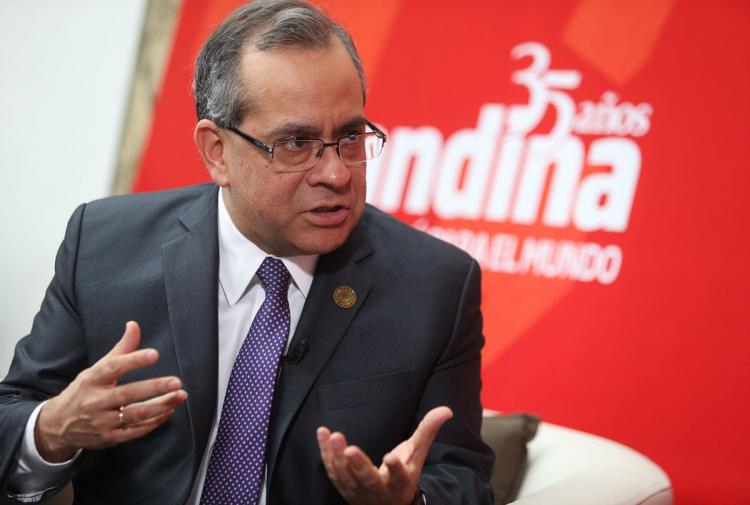 Interpelación no detendrá avance en reforma educativa, señala el Ministro de Educación Jaime Saavedra