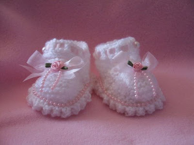 Free Easy Crochet Patterns  Baby Booties on So Cute Baby Bootie Pattern   Free Knitting Patterns