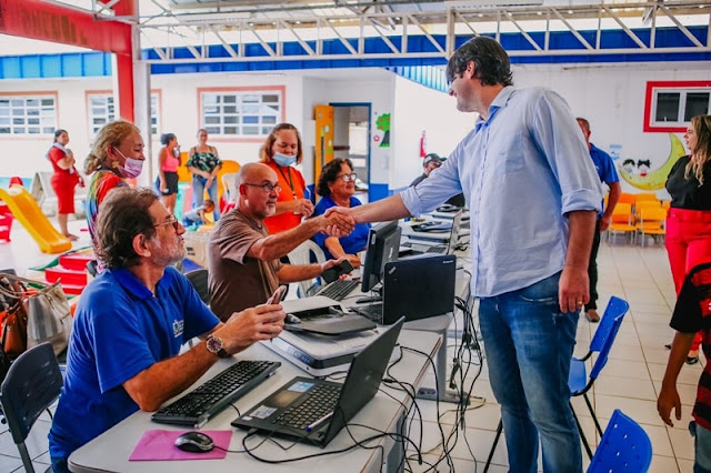 Leo Bezerra autoriza obras de pavimentação em asfalto no Distrito Industrial