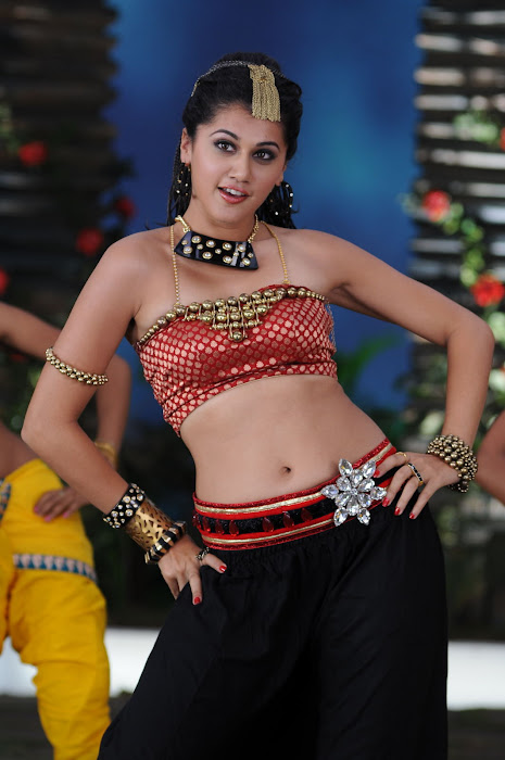 tapsee in daruvu movie - hd hot images