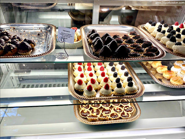 Madrid European Bakery and Patisserie en Providence, Rhode Island