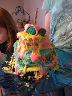 Seuss Birthday Cake on Kid Pile Up  Dr  Seuss Birthday Cake
