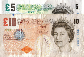 UK banknotes £10 and £5