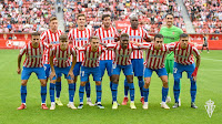 REAL SPORTING DE GIJÓN. Temporada 2021-22. Bogdan, Gragera, Marc Valiente, Babin, Diego Mariño. Aitor García, Pablo García, Fran Villalba, Puma Rodríguez, Pedro Díaz y Djuka. REAL SPORTING DE GIJÓN 2 MÁLAGA C. F. 1. 26/09/2021. Campeonato de Liga de 2ª División, jornada 7. Gijón, Asturias, estadio El Molinón-Enrique Castro “Quini”. GOLES: 0-1: 26’, Juande. 1-1: 59’, Djurdjevic. 2-1: 80’, Gaspar Campos.