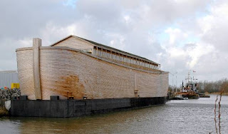 Construcción de madera como Arca de Noé