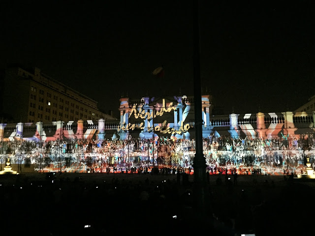 Palacio de la Moneda - Neruda viene volando