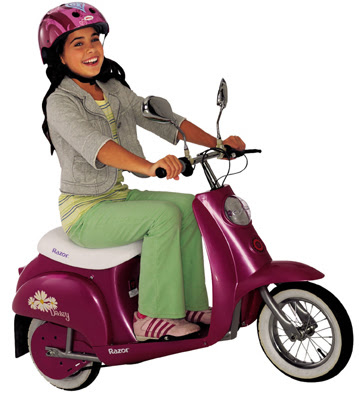 Toys on Just Scoot   Toys R Us Picks Scooter As Top Toy