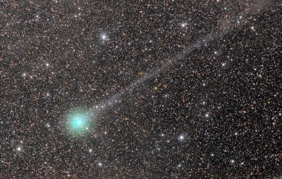 Rayakan Natal Bersama Komet Lovejoy