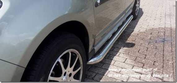 Dacia Sandero met sidebars 04
