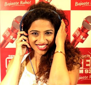 beautiful Indian RJ Photo, Cute Indian Radio Jockey PICs, Lovey Indian  Radio Jokey Photo